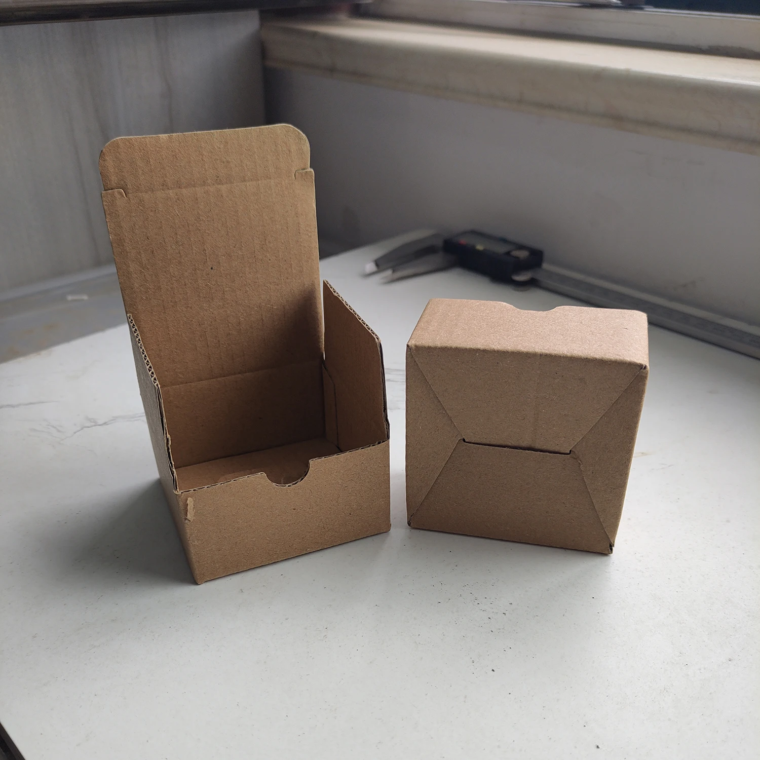 metal jar tin can packaging corrugated carton paper box
