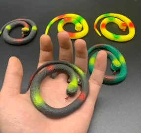Wholesale Anti Stress Relief Toys  Capsules Rubber Snake Toys For Kids