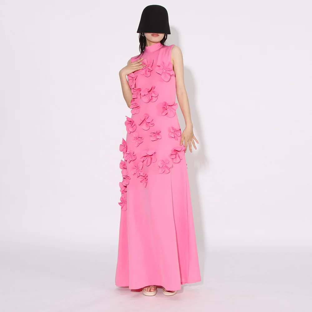 TWOTWINSTYLE 2024 New Socialite Style Three-Dimensional Flower Design Stand Collar Sleeveless Knee-Length Dress