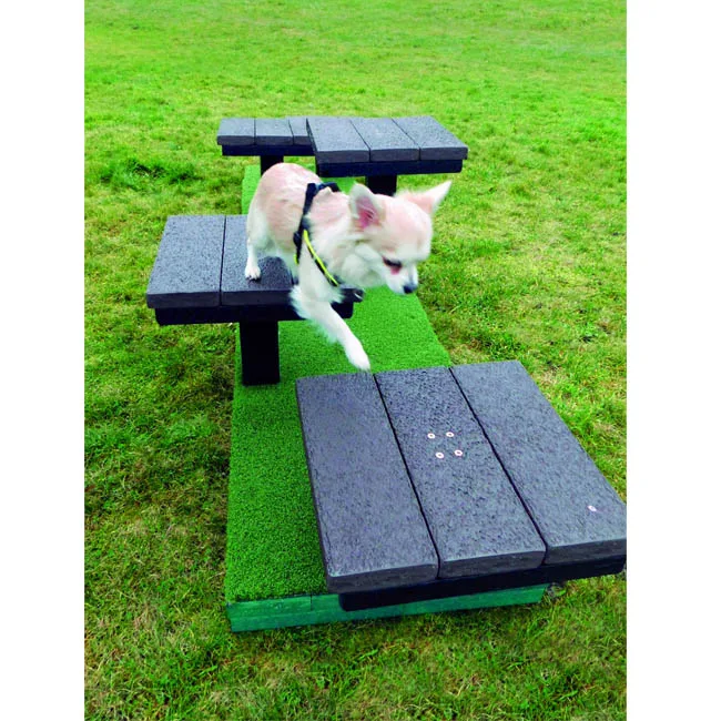 
Outside doggie park puppy walk training wood plastic square platform jump dog rest table playground agility training equipment 