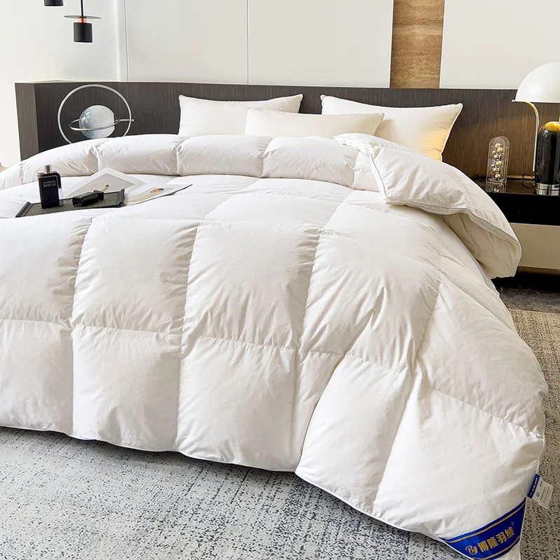 Cozy Luxury Goose Down Duvet - Breathable And Hypoallergenic