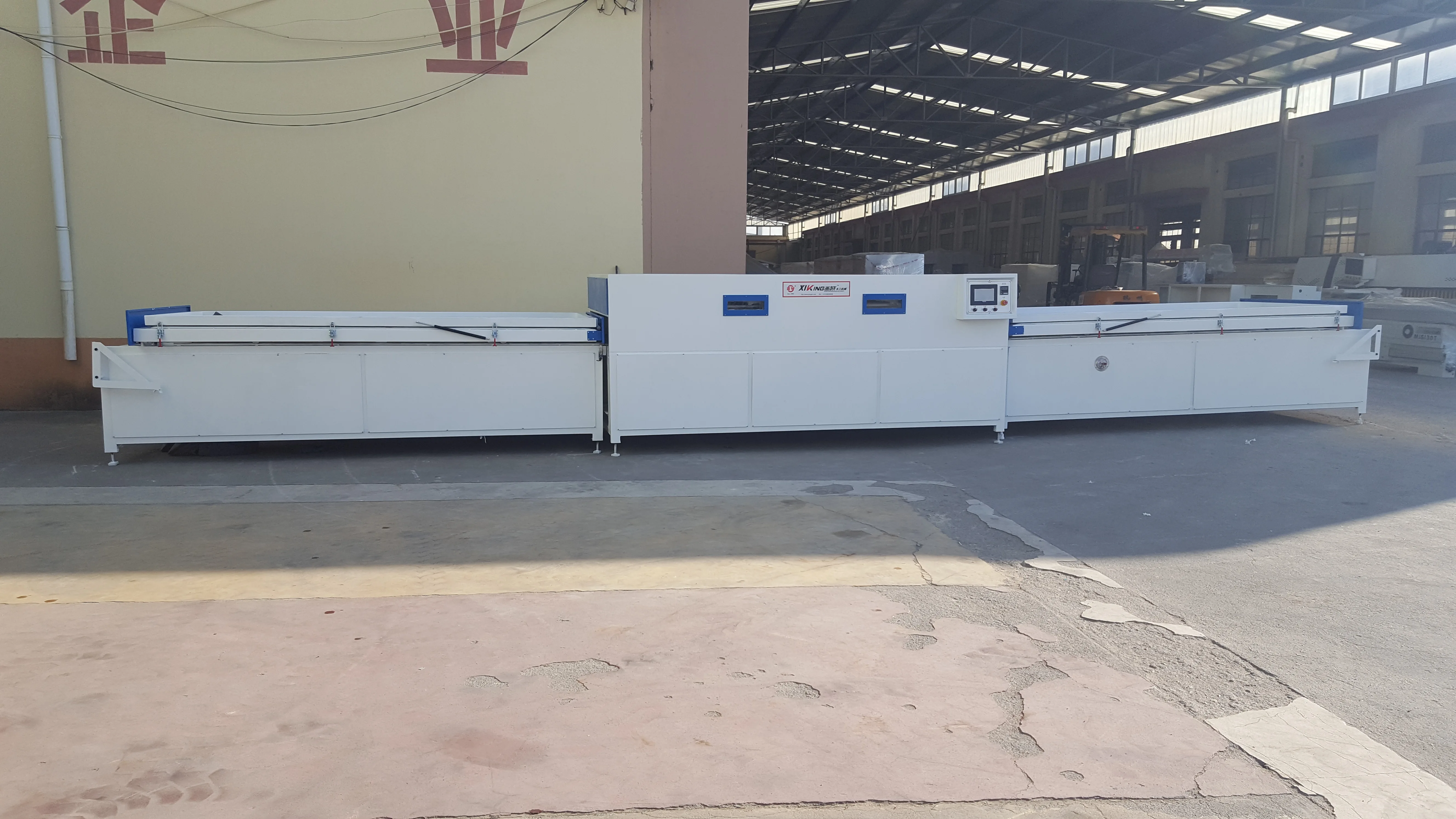 QC3000A Double Working Tables Vacuum Membrane Press Machine