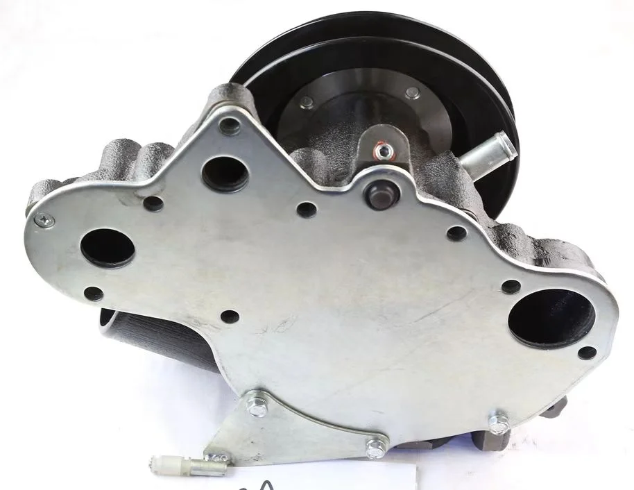 truck engine parts FV415 8DC9 water pump for Mitsubishi fuso OEM ME095657