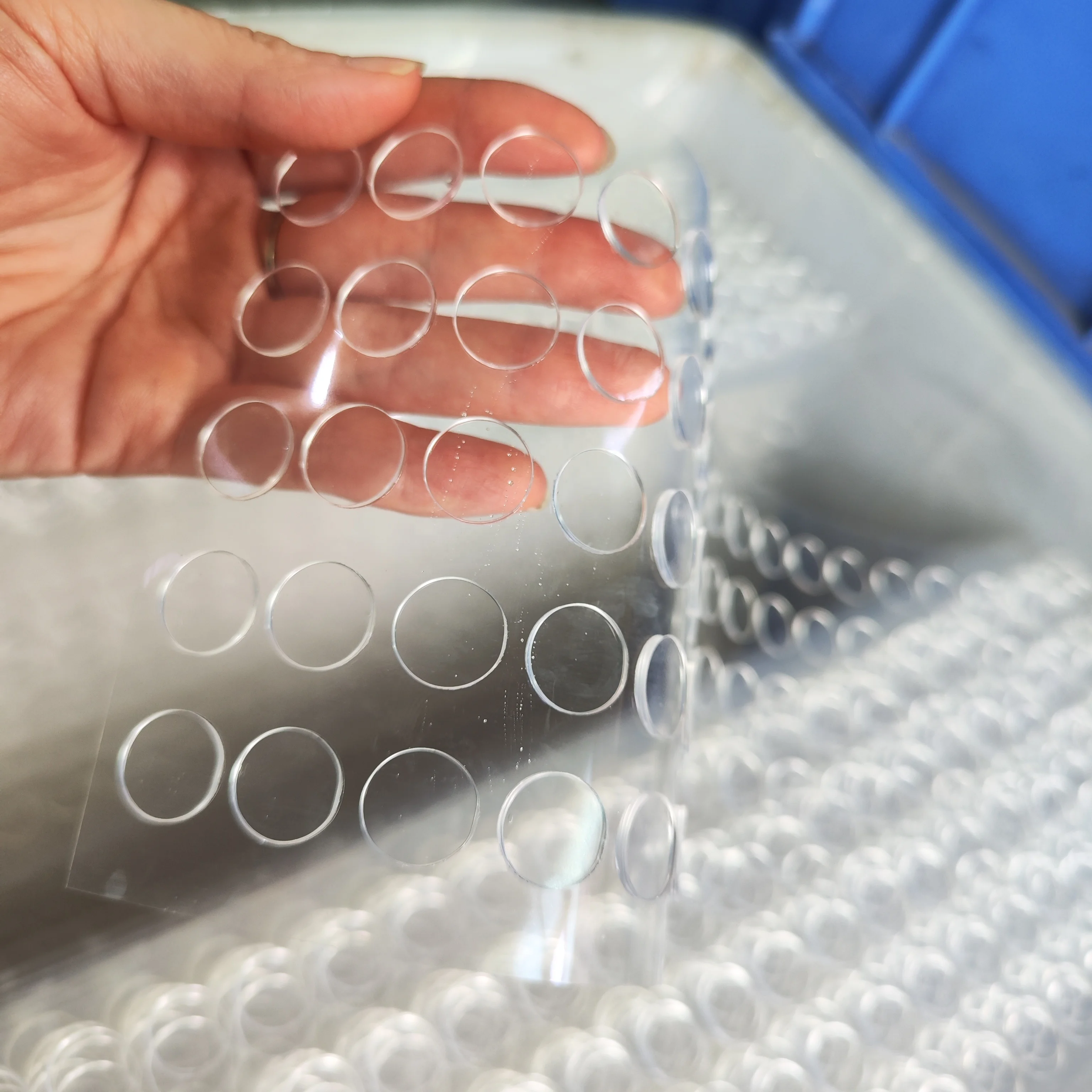 Custom Size Shape Reusable Transparent Washable Sticky Pu Adhesive Nano Double Sided Tape