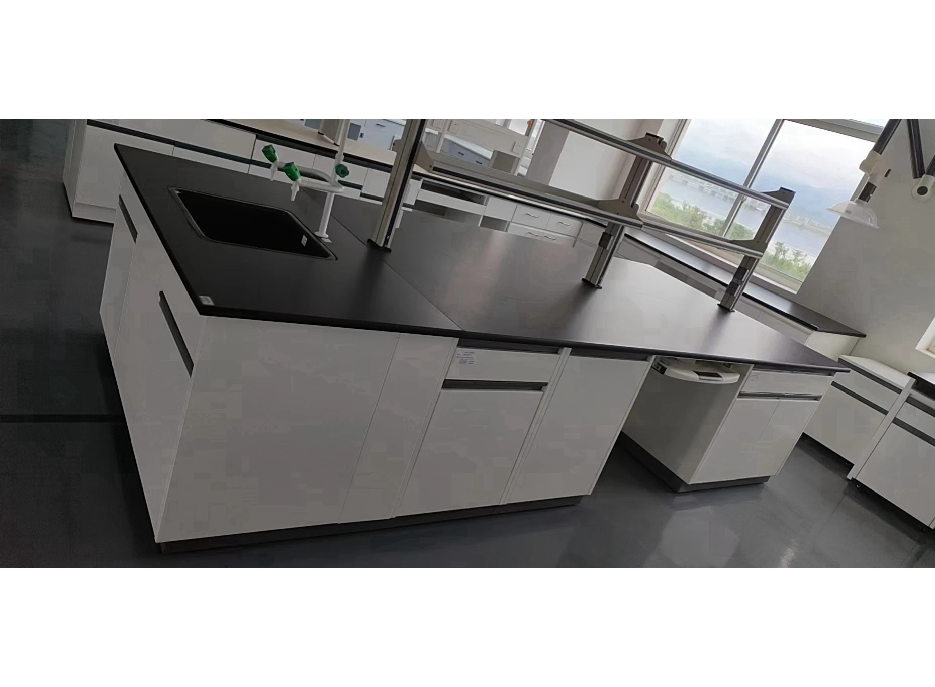 High Quality School University Chemical Resist Central Laboratory Workstation