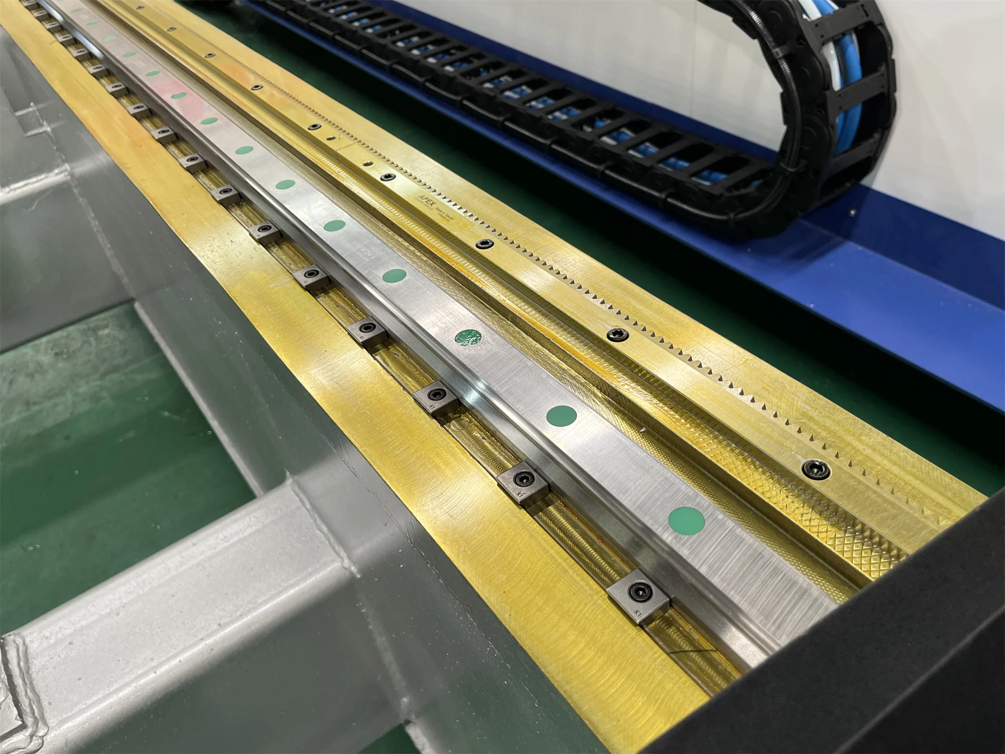 High Quality Best Price Reliable Quality 4015*1500w Fiber Laser Cutting Machine