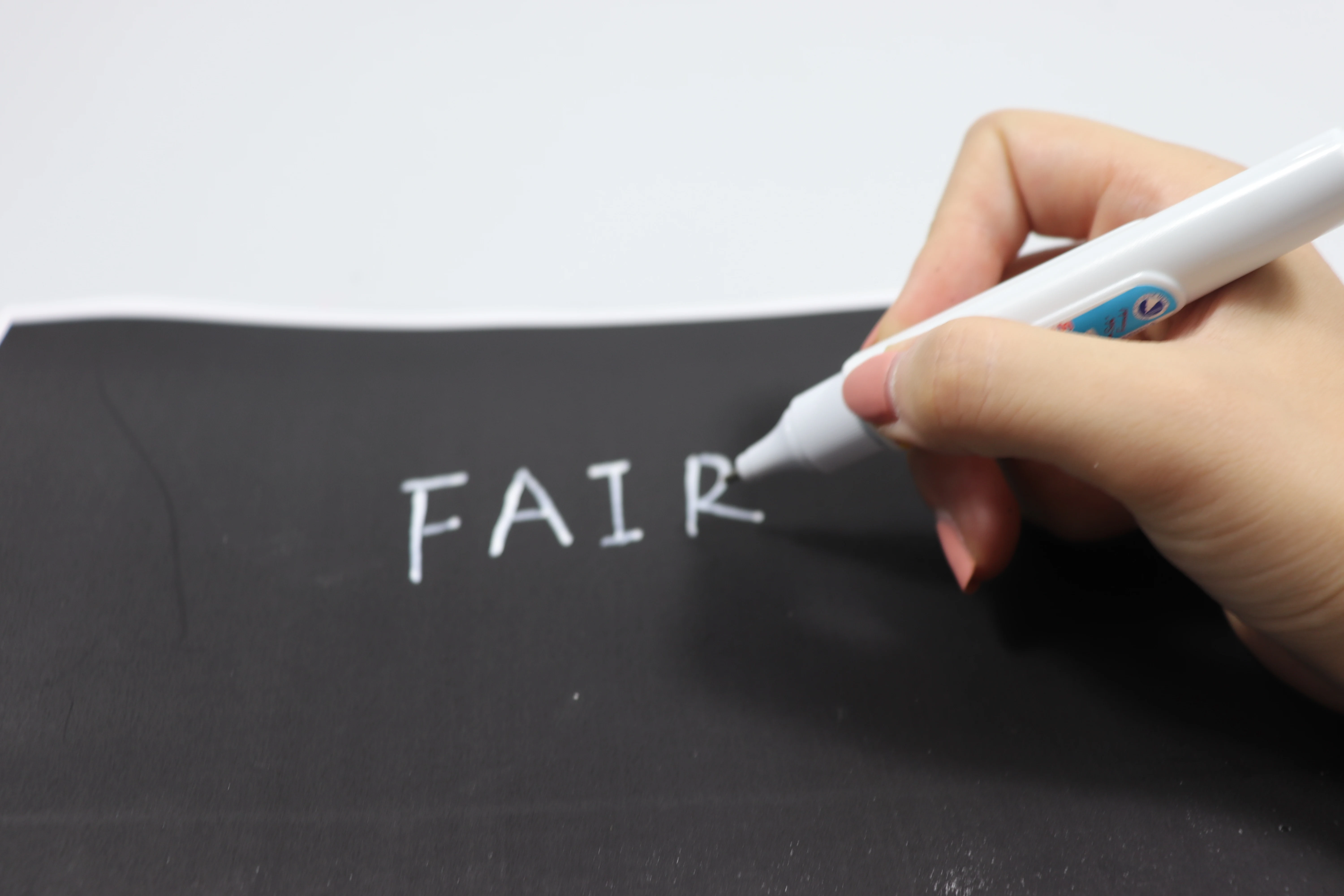 
Fair wholesale high quality white correction fluid pen for students 