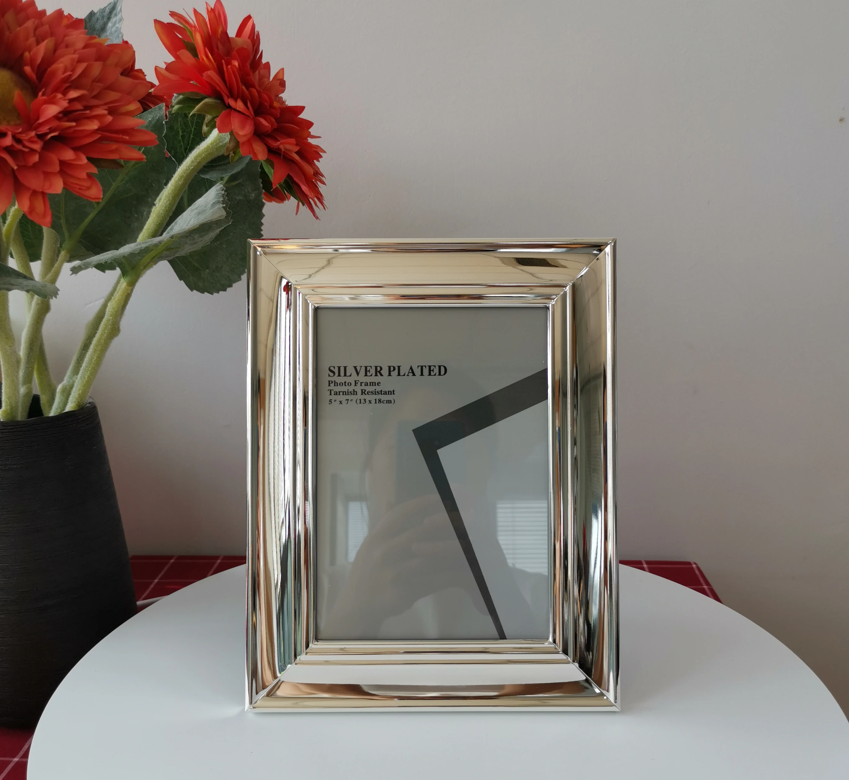 
High quality hot saling professional home rose gold picture frame iron silver plated metal photo frame 