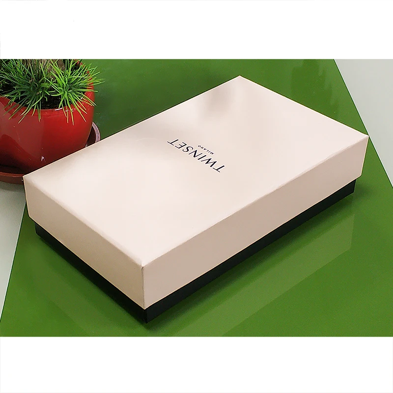 Beautifully Designed Kraft Cardboard Lid Base Box Ladies Underwear Socks Fur Food Packaging UV Embossing Matt Lamination