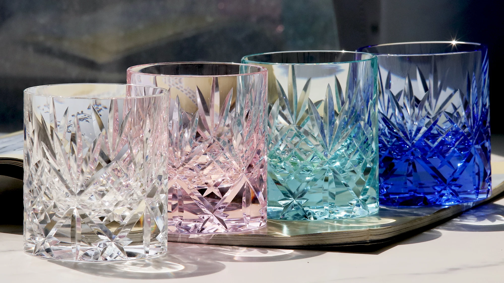 220ml K9 Wathet Crystal Glass Whiskey Tumbler With Hand Cutting Japanese Bamboo Leaves Design Old Fashioned Glass Green