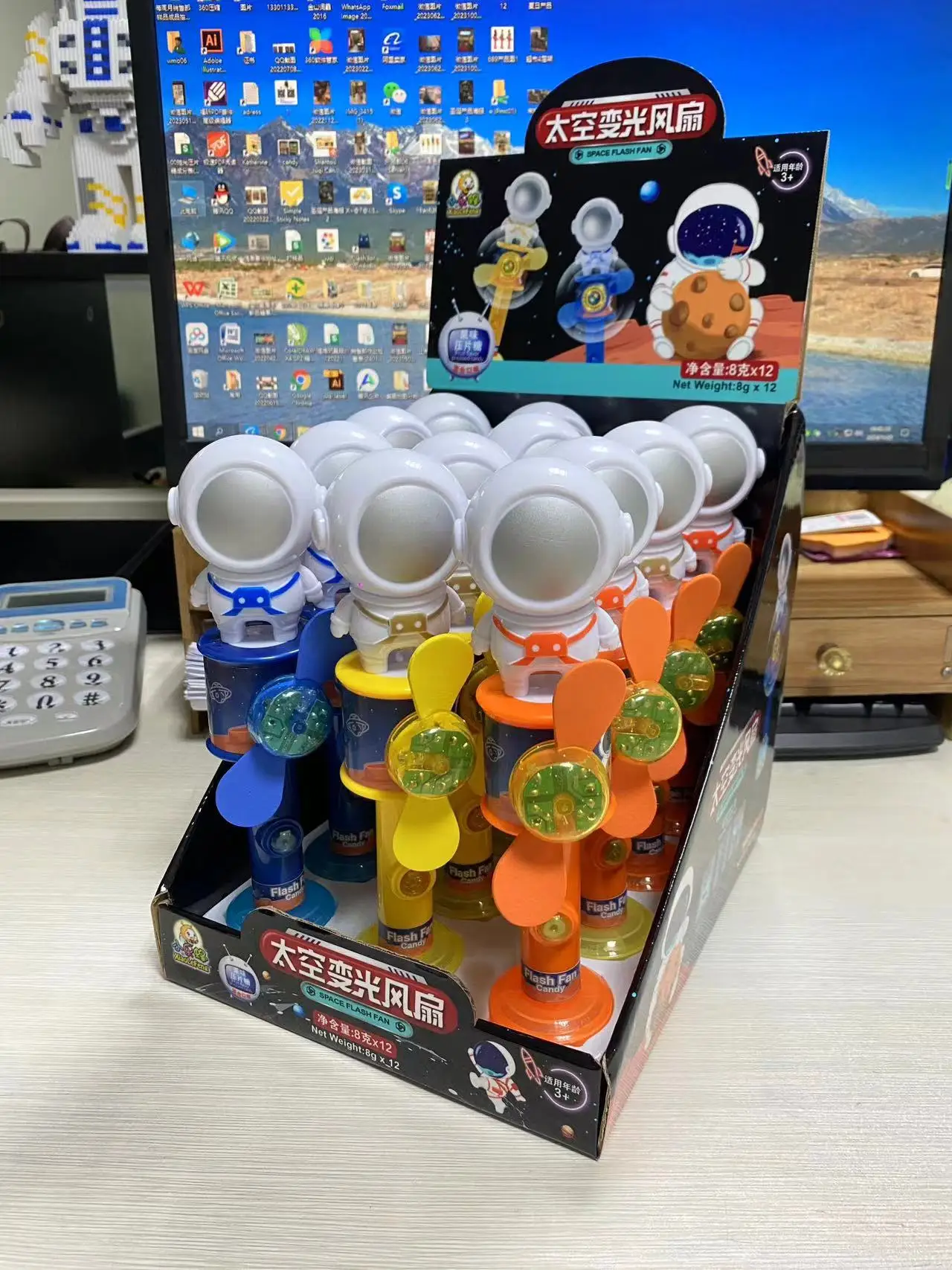 Kosher Halal Novelties Candy Sweets Space Flash Fan Toy Candy