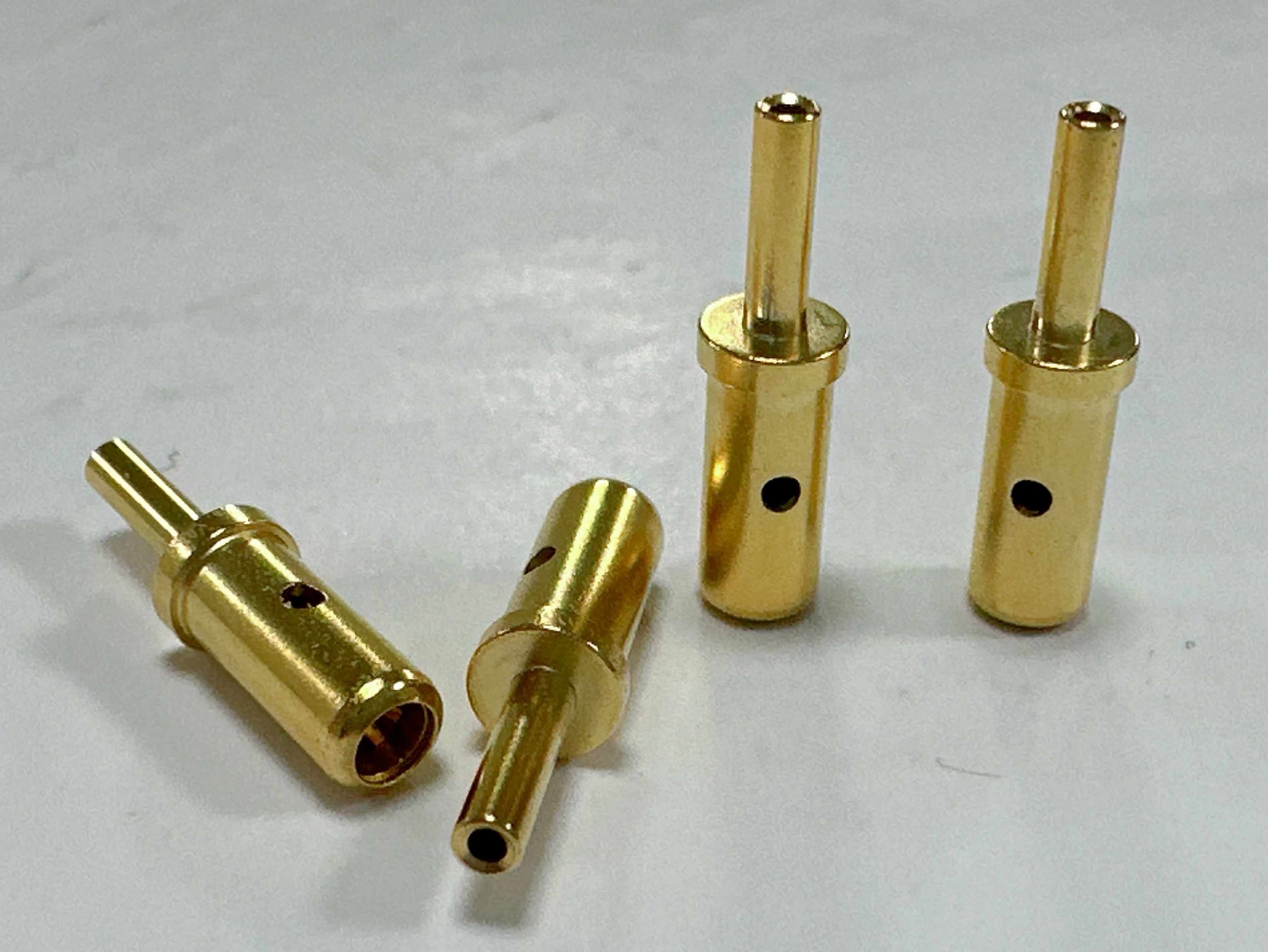 Универсальный контактный штырь 030-1952-002 D-Sub Gold 26-30 AWG обжимной коннектор обработанный