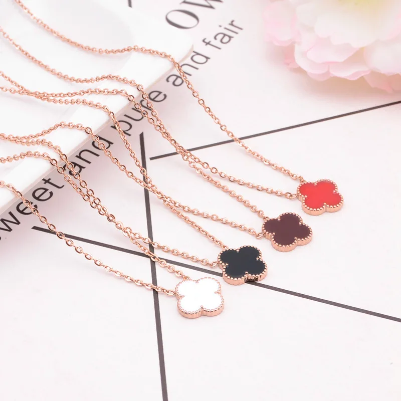 2020 Fashion four leaf grass female Necklace titanium steel rose gold necklace Customized by clavicle chain pendant manufacturer