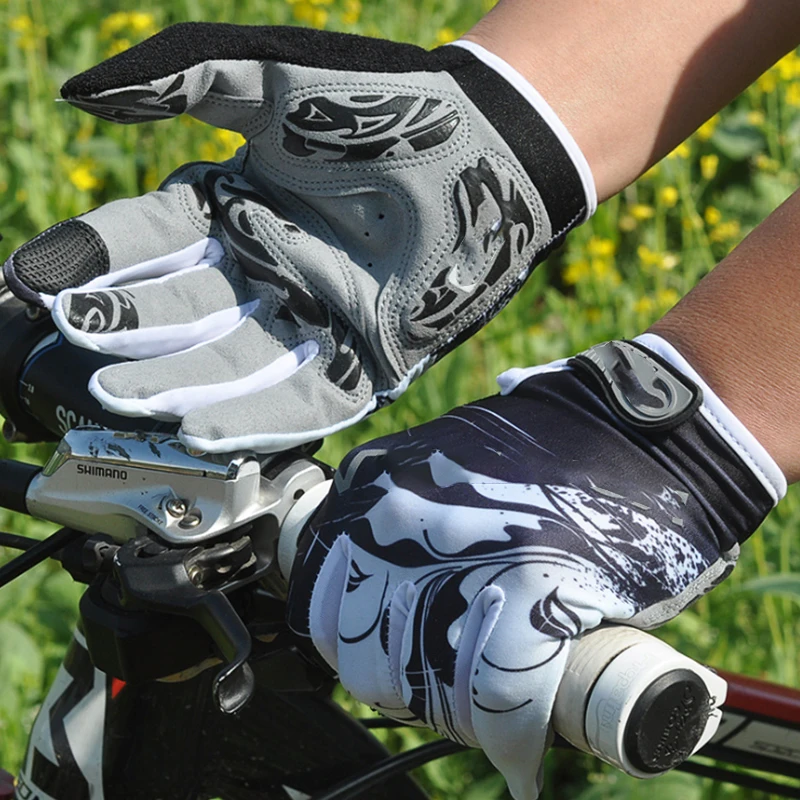 
Manufacturer customized 2020 fashion cycling gloves comfort and abrasion resistance hand gloves for bike 