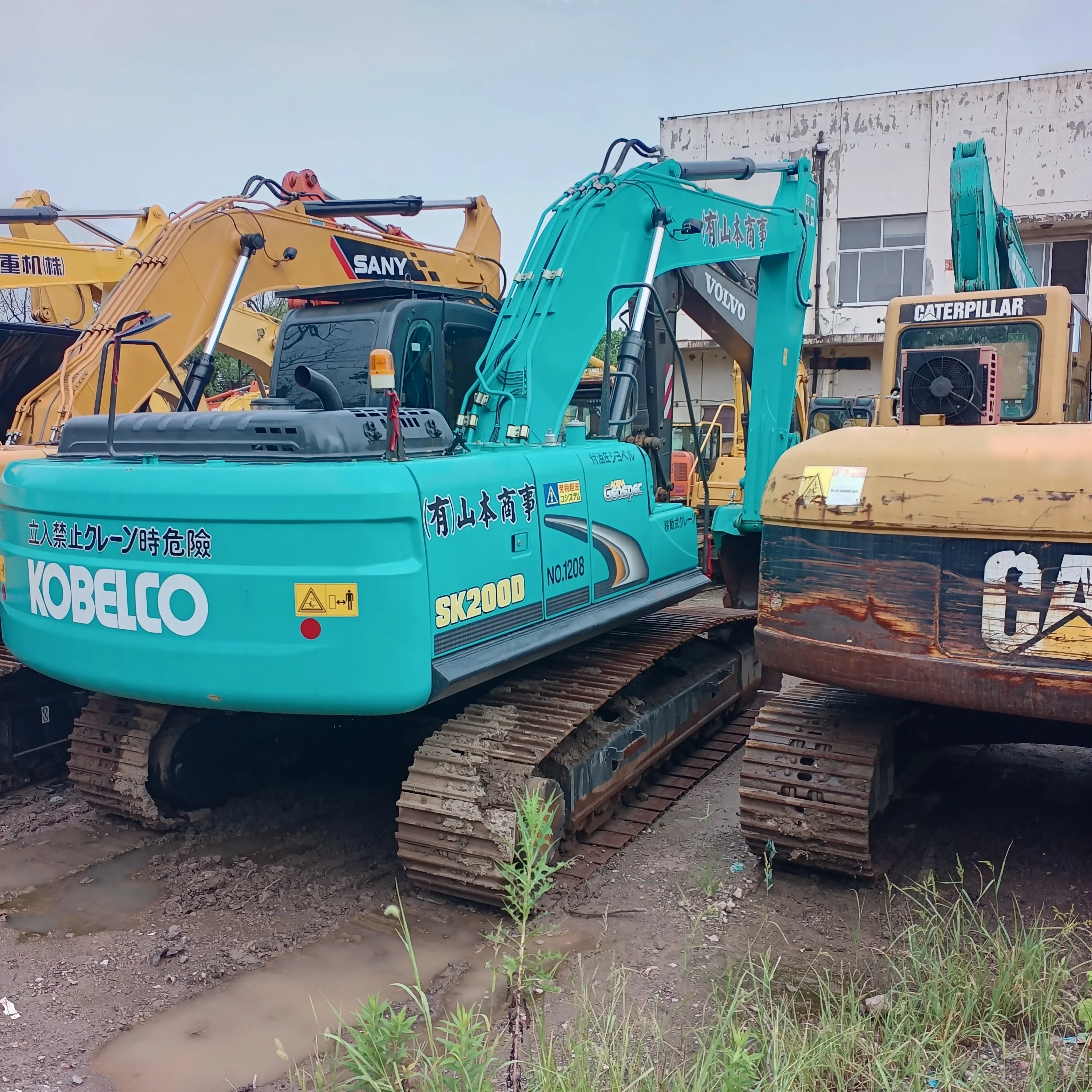 Used Import Kobelco SK200-8 Excavator Running Condition and Good Performance