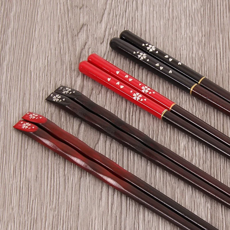 Wholesale Japanese Korean  wooden cutlery chopsticks pointed printed fingernail chopsticks