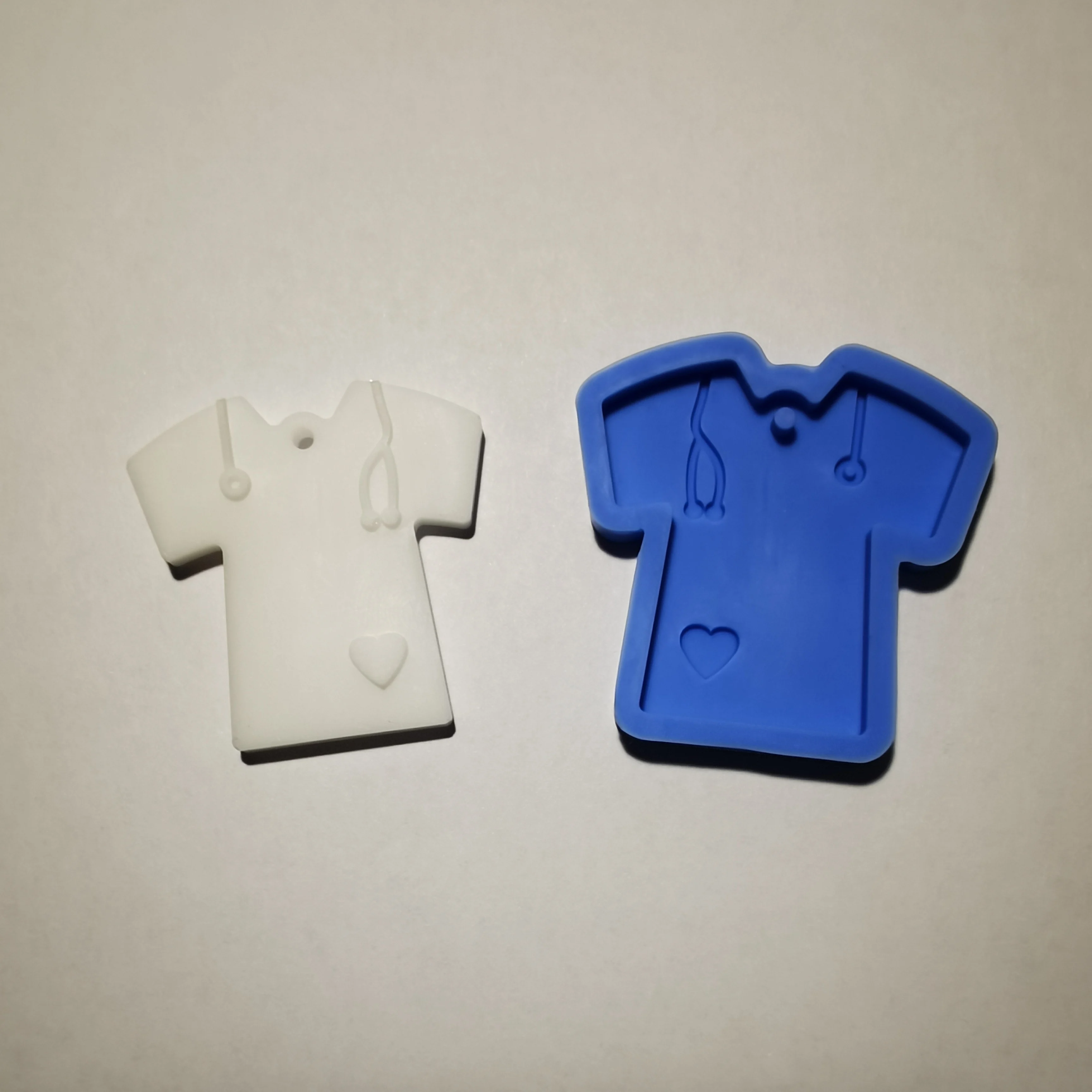 New Design Nurse Outfit Resin Silicone Keychain Mold For Epoxy