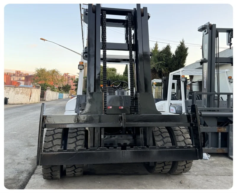 Well-Maintained Used 10ton Good Working Efficiency TCM FD100 Second Hand Forklift at a good price