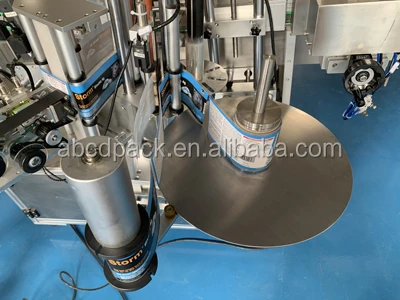 Automatic Flat Round Bottle Adhesive Sticker Double Side Labeling Machine Price