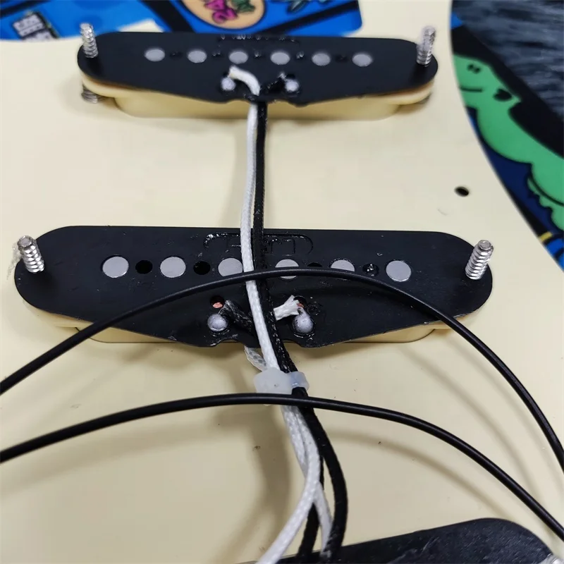 ST style SSS Alnico V Alnico 5 pickup electric guitar wired pickguard