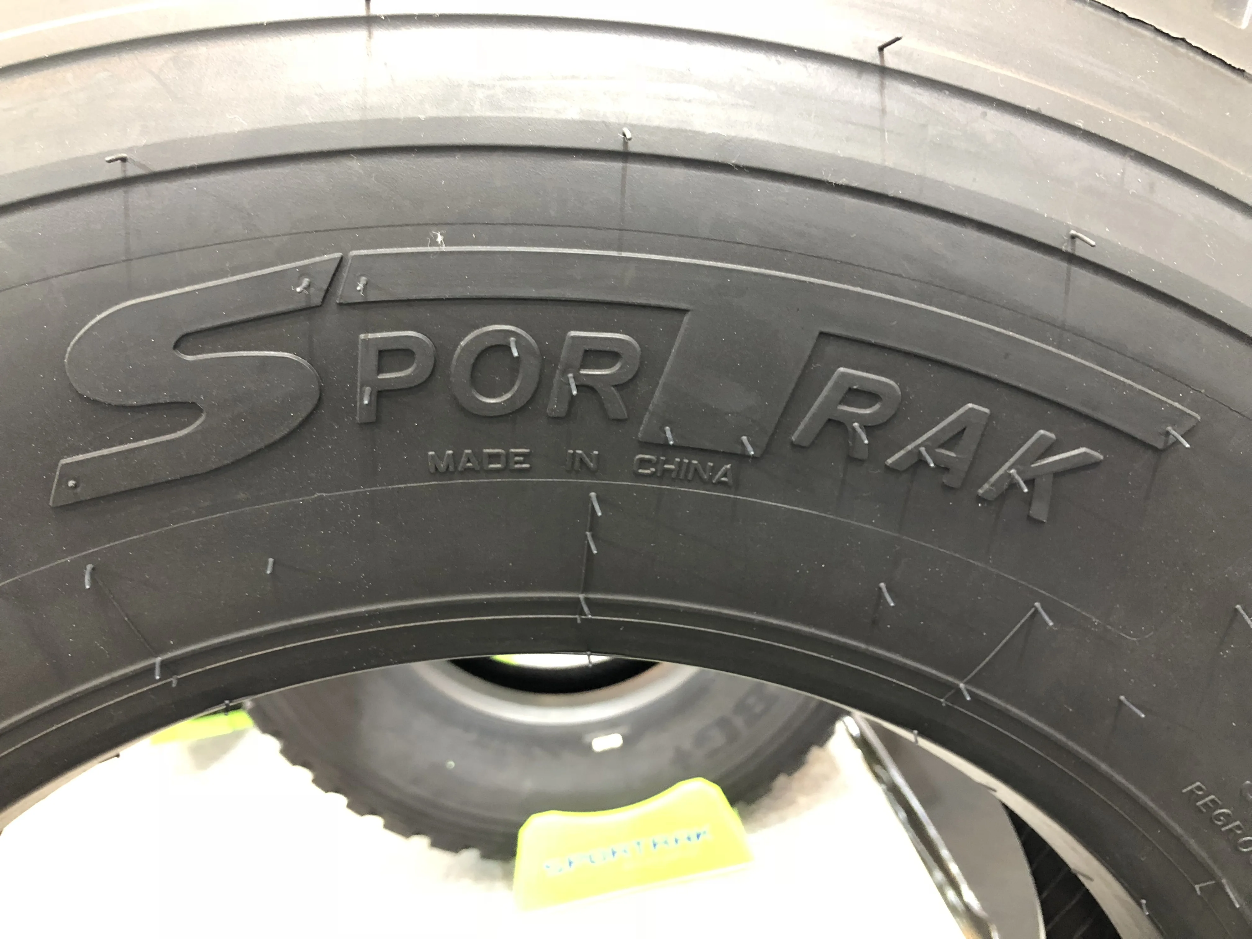 Superway sportrak sp909 1200r20 22pr tire off road 12.00r20 1100r20 11.00r20 10.00r20 1000r20 heavy duty truck