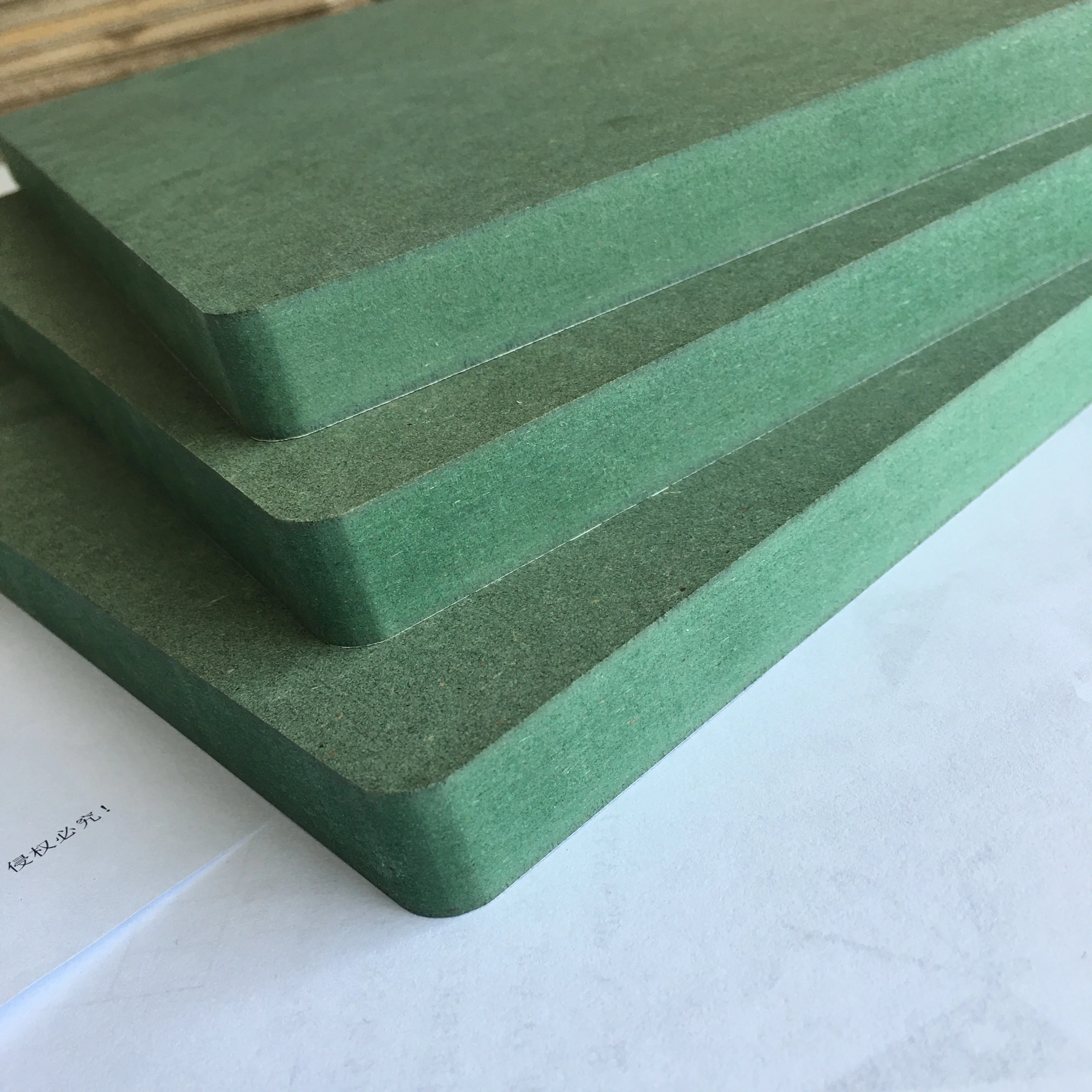 Green Color HMR Waterproof MDF Panel Water Resistant MDF Board for Kitchen Cabinets