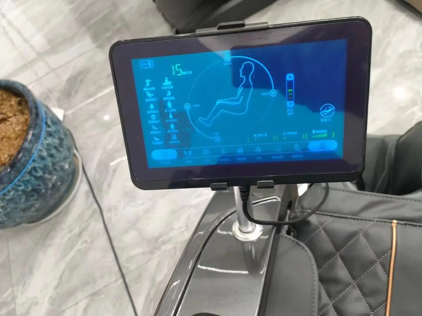 China Best Massage Chair Manufacturer 3D Luxury Electric 4D zero gravity Full Body Shiatsu Recliner massage chair for sale