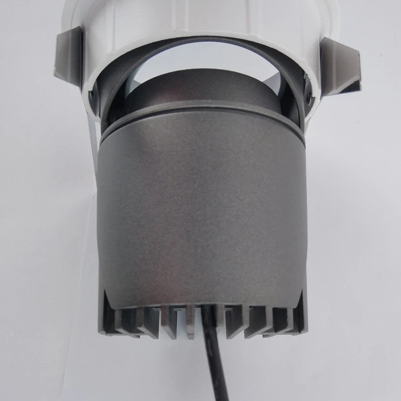 
Low Power Atmosphere Home Mall Hotel Exhibition Hall Ceiling Light COB Aluminum 7W 10W 12W LED Spot Light 