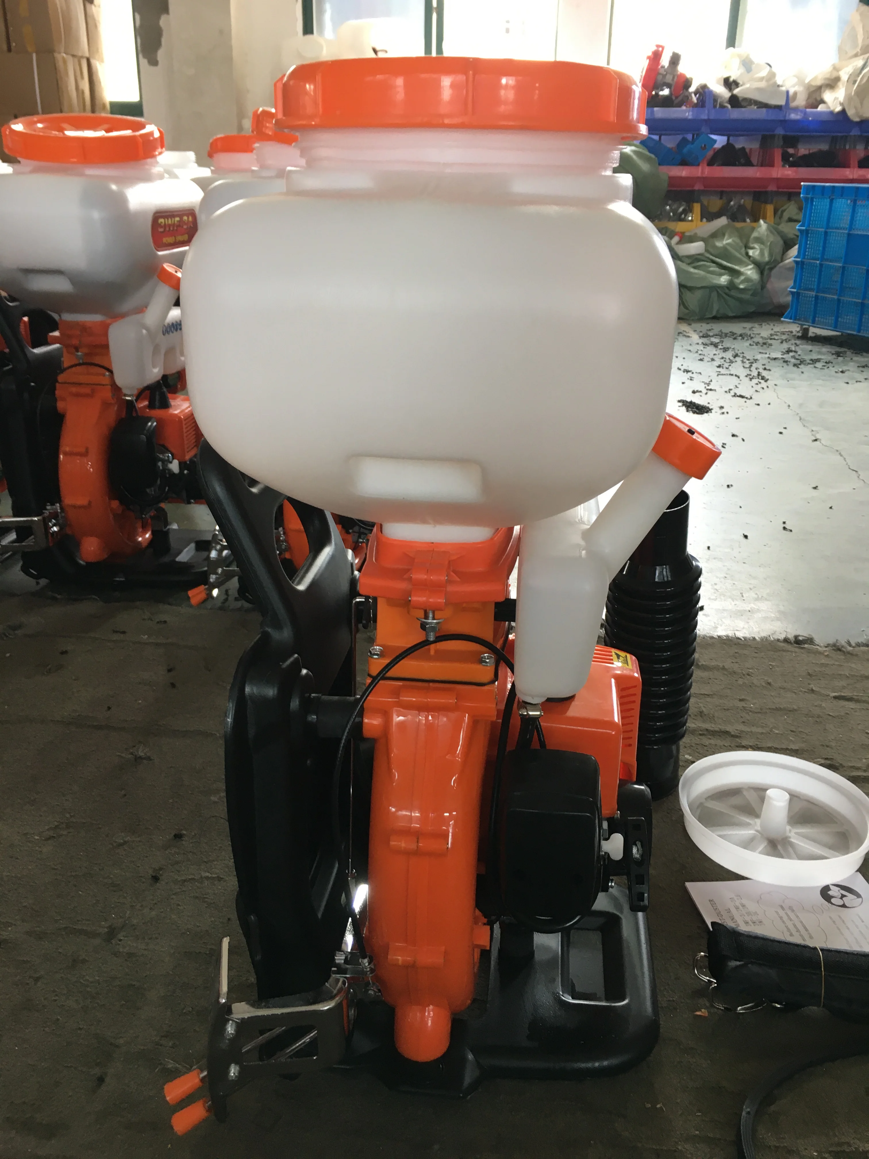 Knapsack gasoline motorized Sprayer Garden Agricultural Sprayer 4 strokes 2stroke