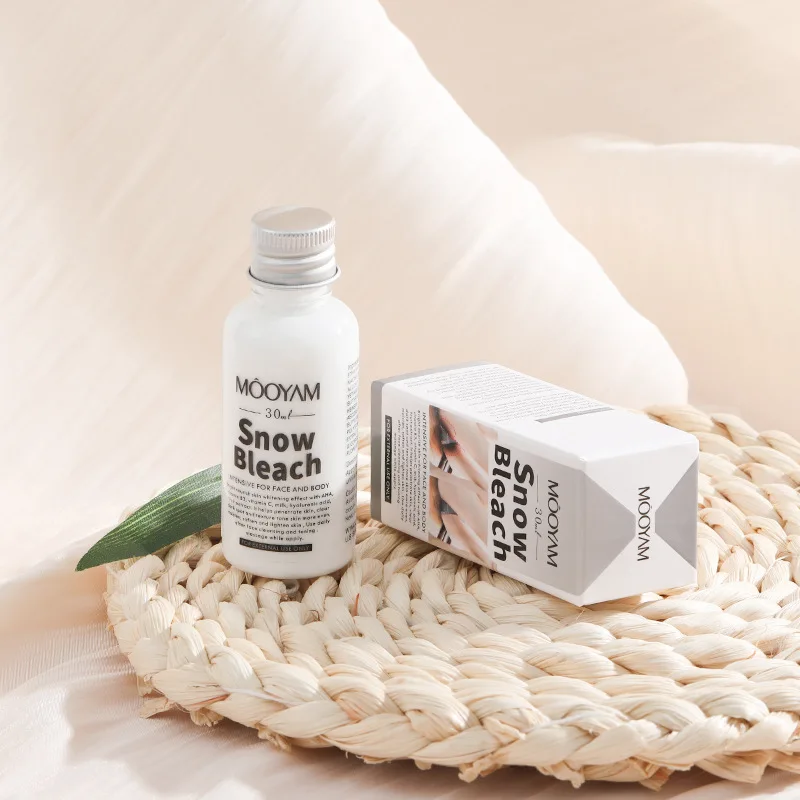 Fade the Black Whitening and Brightening Moisturizing Available for the Whole Body 30 ml MOOYAM Intimate Snow Bleach Lotion