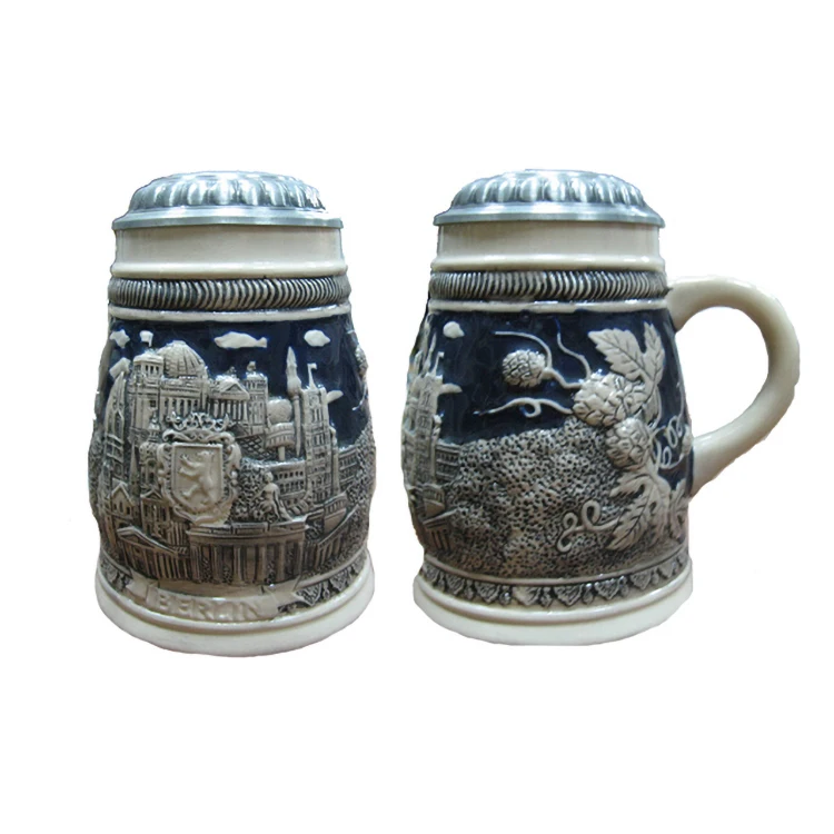 High Quality German Style Souvenir Ceramic Beer  mug with lid for wholesale