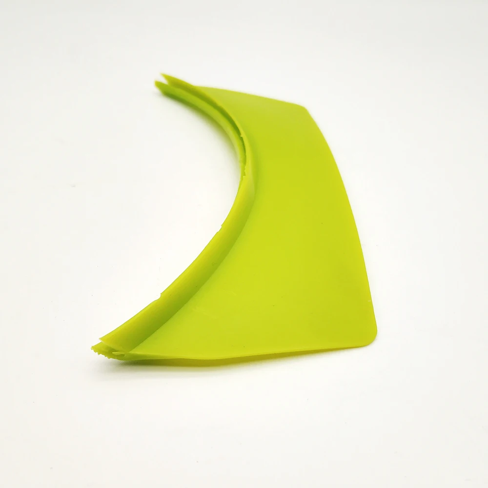 Master D53000 Imported Flexible material Paint Can Spout one size for all paint bucket