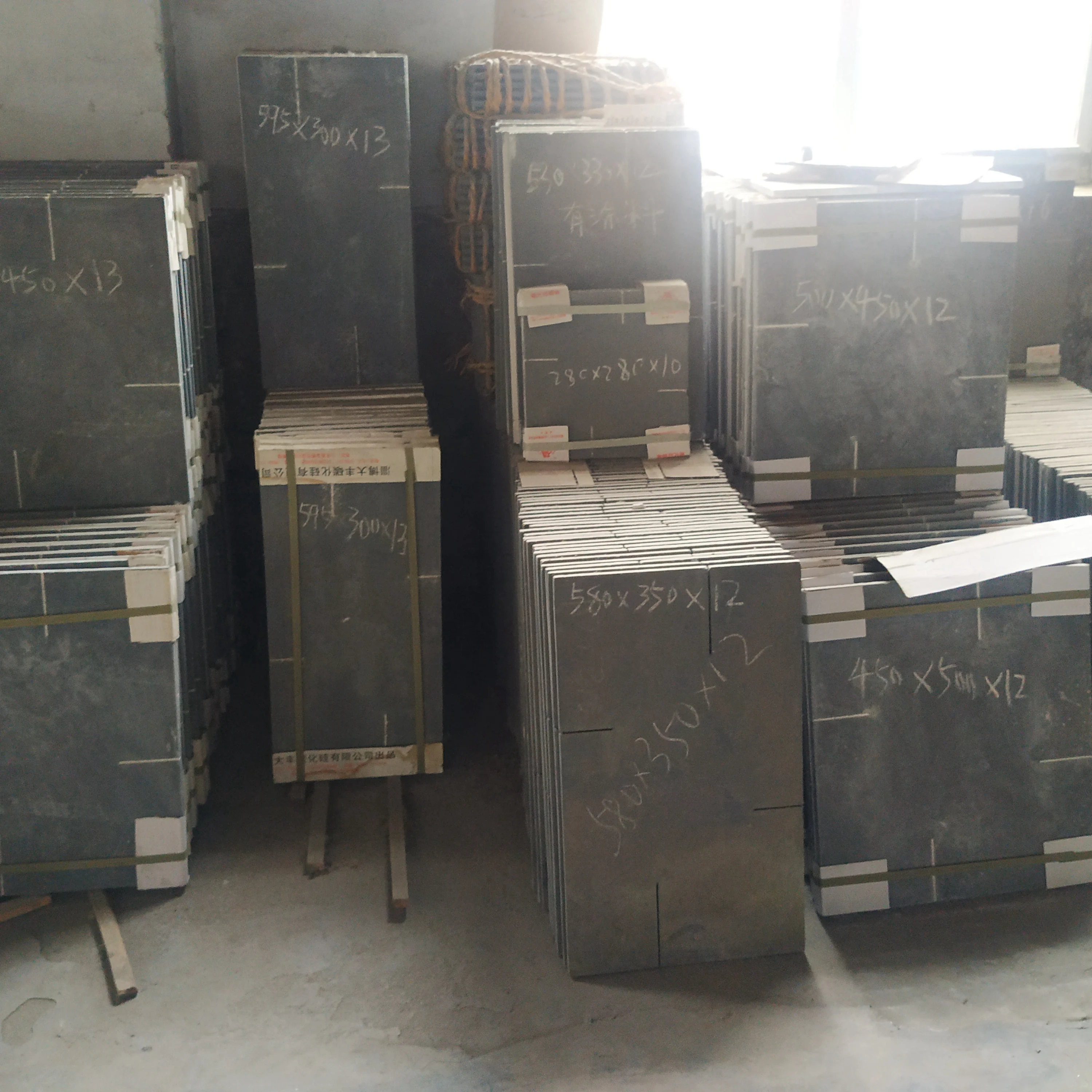SISIC Silicon Carbide Kiln Shelves Silicon Carbide SIC Ceramic Refractory Plates For Muffle Furnace
