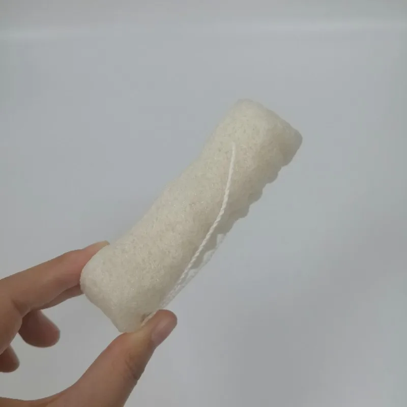 Konjac sponge is 100% natural product It can effectively remove all kinds of dirt Strong cleaning power and comfortable touch