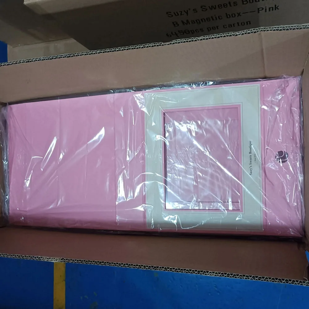 Custom Foldable Magnetic Closure Lid Presents Gift Packaging Paper Box With Clear Window