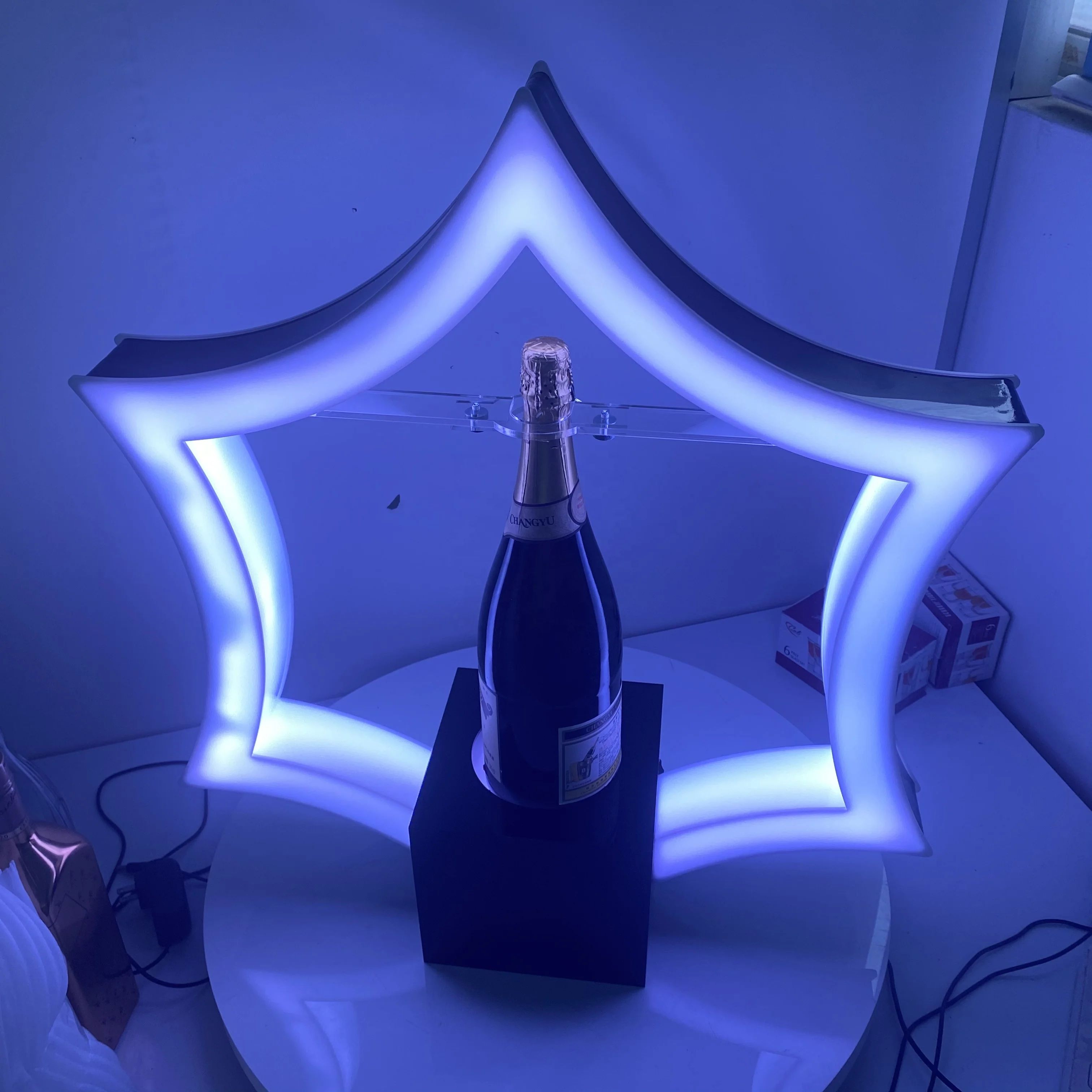 Bar hotel wine beer rechargeable custom holder stand acrylic led lighted liquor shelf bottle Glorifier Presenter