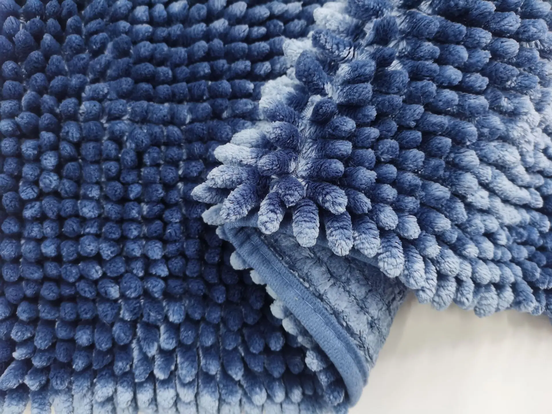 Wholesale Bathroom Luxury Chenille Bathroom Rug Mat Extra Soft Microfiber bath rugs for bathroom non slip bath mats