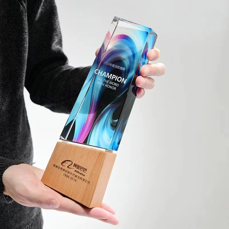 Honor Of Crystal Plaque Crystal Trophy Engraving Award With Wooden Base for Ceremony Meeting Gifts