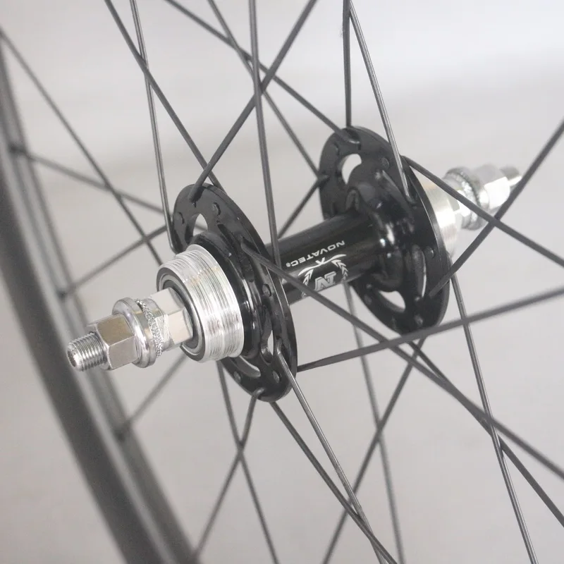 2021 NEW Light Weight Carbon Wheels 700*25C fixed gear Bike Carbon Fiber Wheelset Novatec A165SBT/A166SBT hub 50*25mm Tubeless