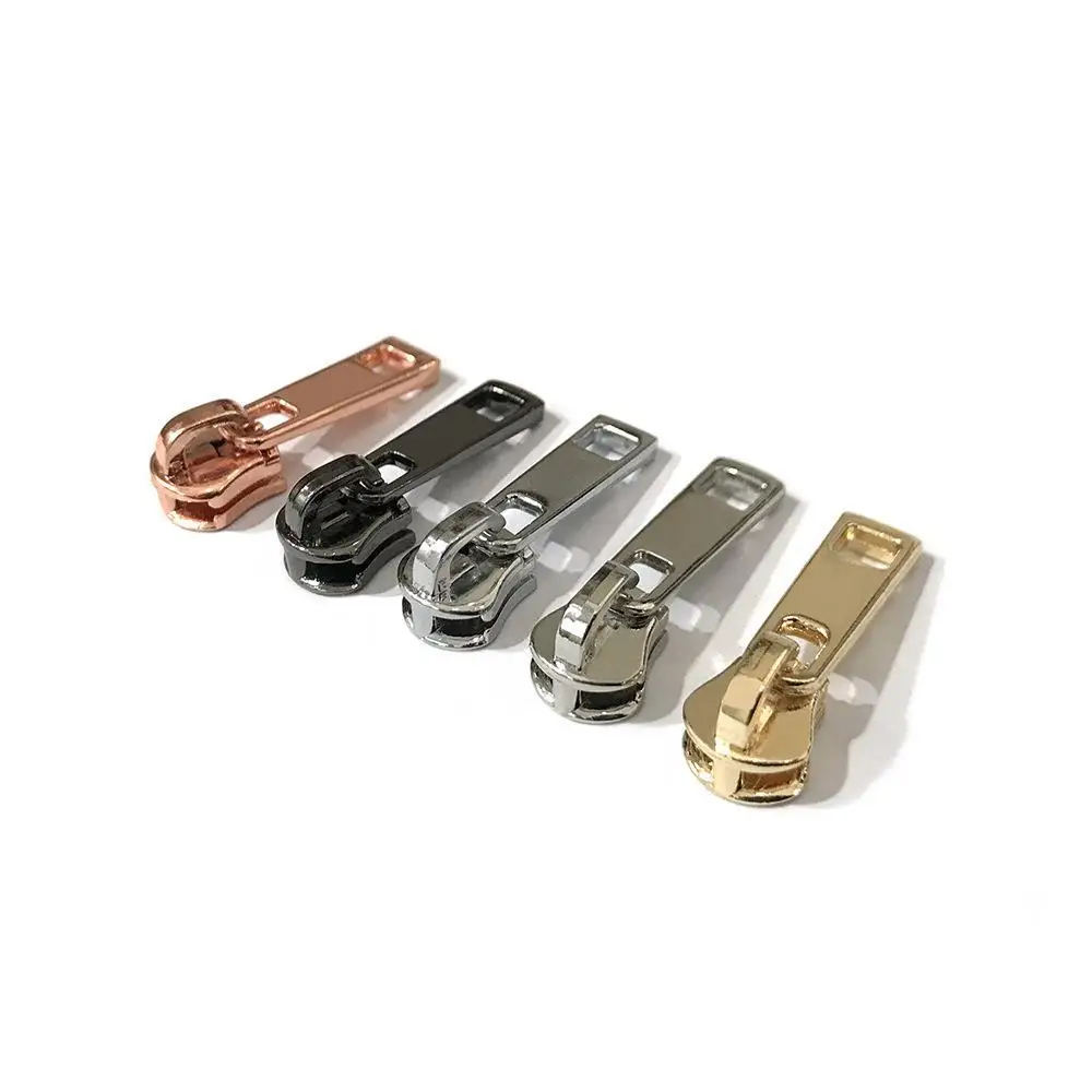 Factory Good Price Popular Custom Brand Logo Free Design Zinc Alloy Head Plating Metal Zipper Puller Slider For Handbag Bag