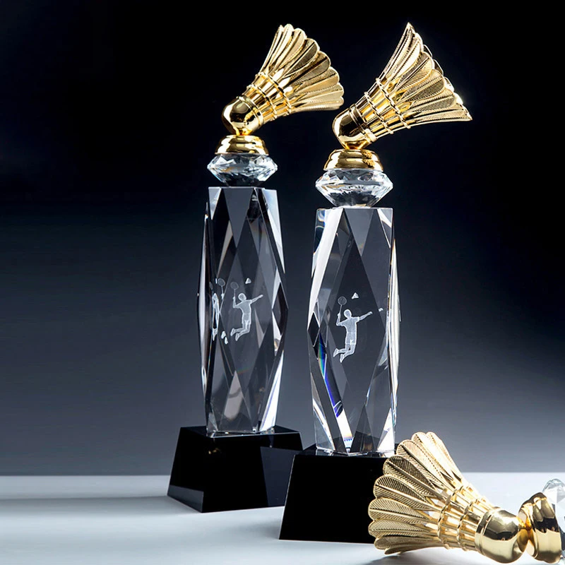 Wholesale 3D Laser Carving man Crystal Trophies Gold Badminton Shape Glass Badminton Trophy Award Crystal badminton trophy cup