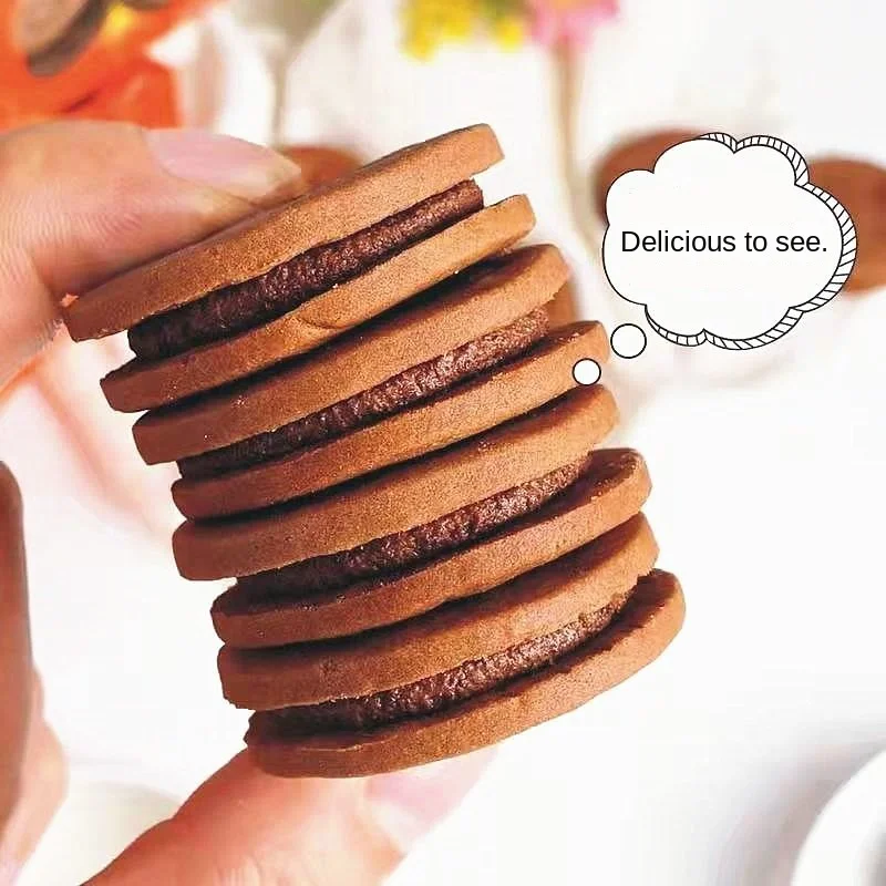 Ahua Tian Cool Crisp Mood Sandwich Biscuits 90g Snack Wafer Cream Coffee Butter Milk Flavors Breakfast Food Chocolate Coke