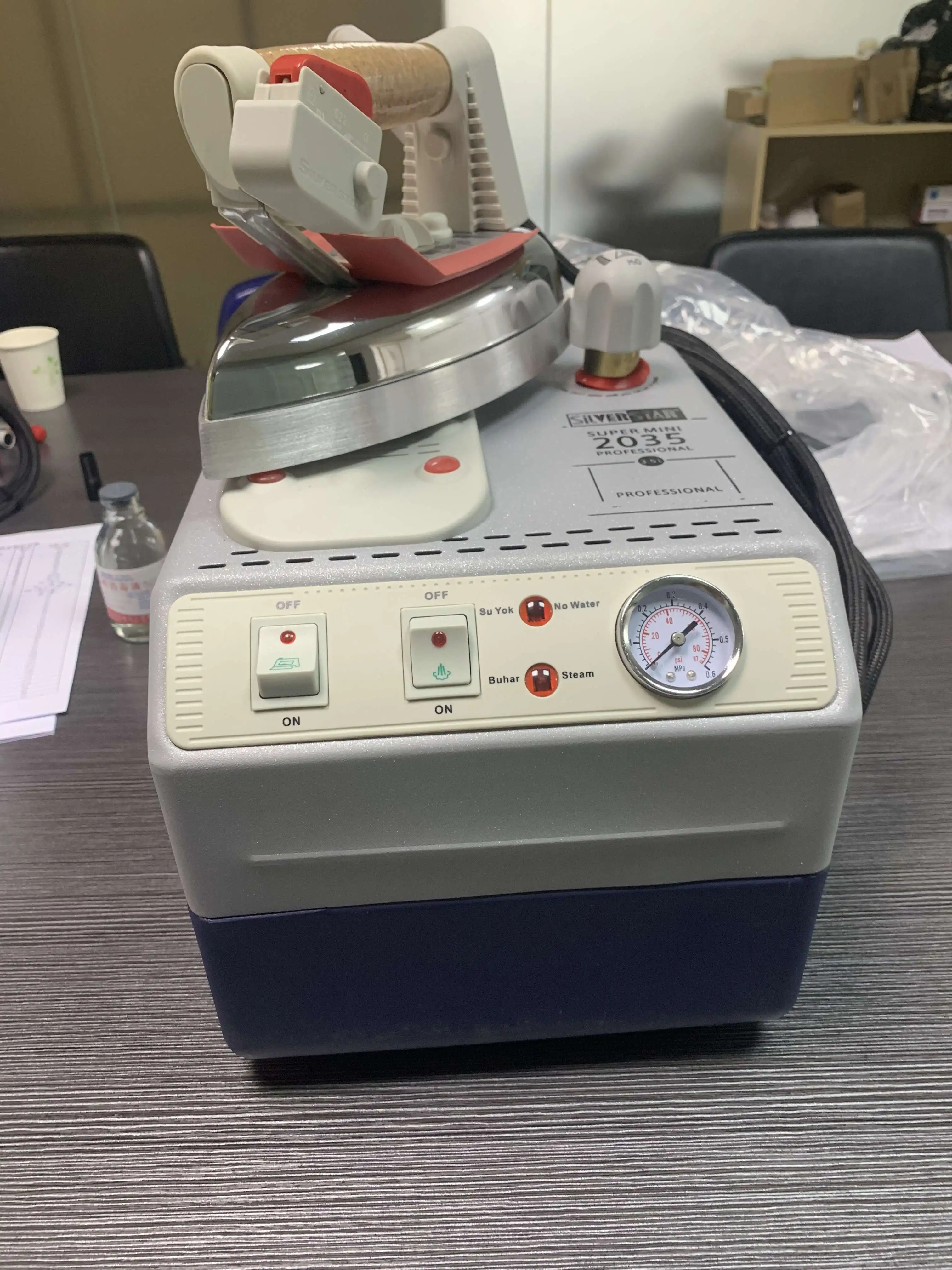 Sliver Star 2035 Steam Iron With Boiler Garment Clothes Steamer Portable Steam Ironing Handheld Fabric Mini Doll Accessories