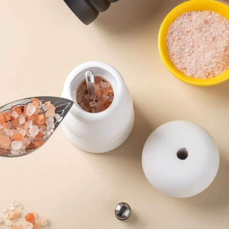 4-Inch Solid Wood Manual Pepper Grinder Black Chinese Prickly Ash Freshly Ground Kitchen PU Baking Varnish Mill Ceramic Core