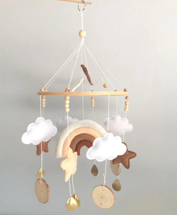 Wholesale custom quran handmade crib cot nursery baby mobiles holz with stuffed rainbow cloud felt hanging decor for baby girls
