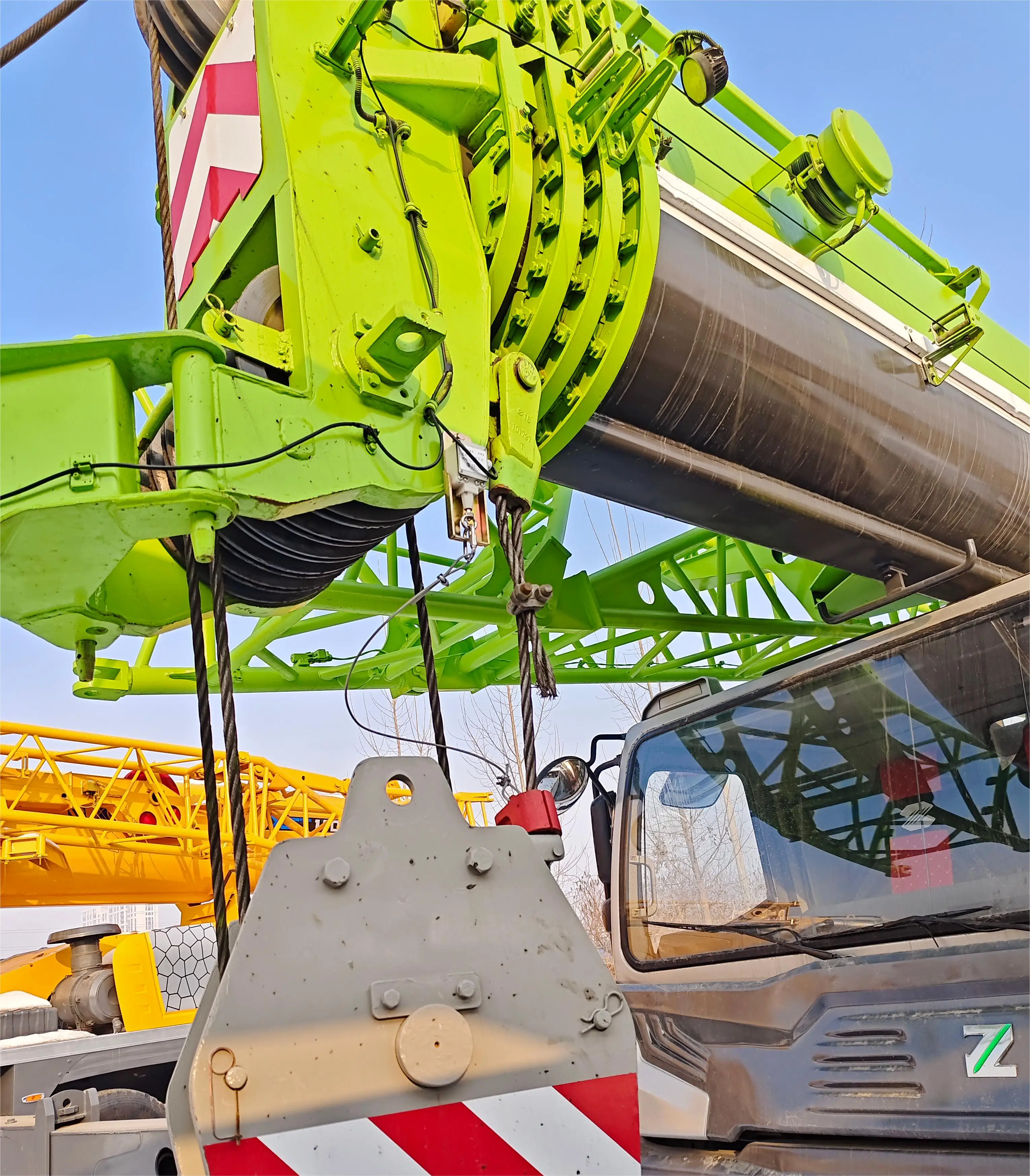 Good Quality Original 2017 Year Used Secondhand Zhonglian ZOOMLION 55Ton ZTC550V  Crane Truck Used Mobile Truck Cranes