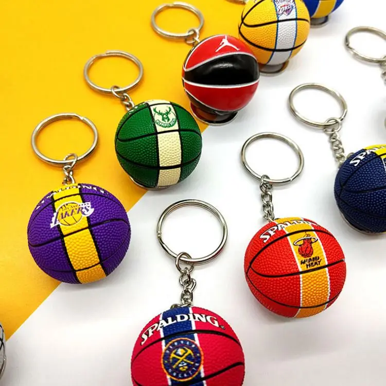 2023 hot selling mini shoes 3d slipper sneaker keyring car key chain brand bulk basketball shoe keychain with box