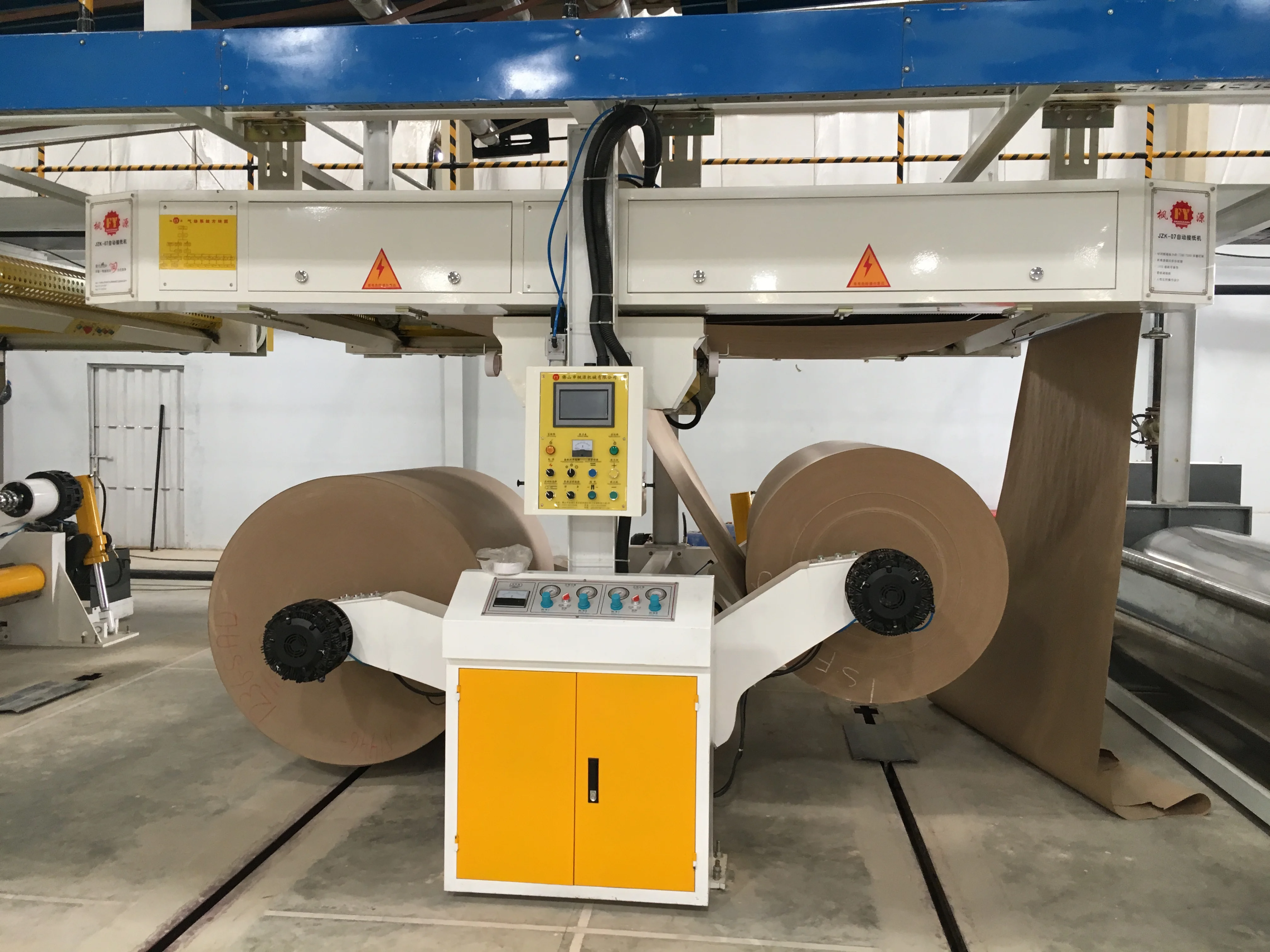 Hot sell 2200mm corrugated cardboard production line 3 5 7 layers cardboard making machine