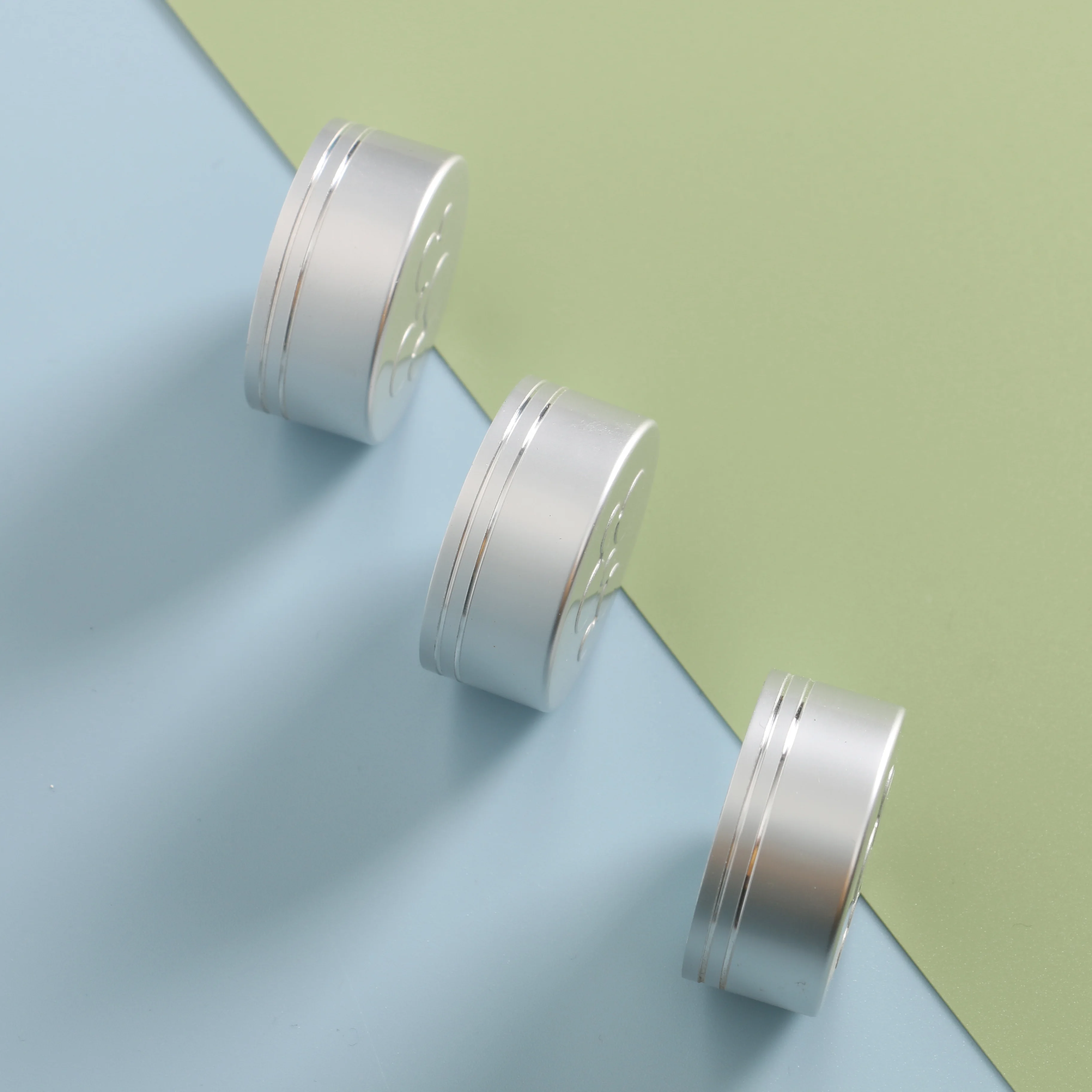 20/410 shampoo cosmetic flip top bottle cap