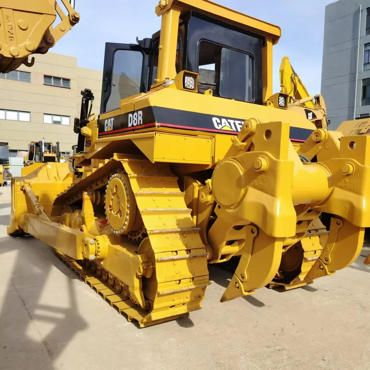 Caterpillar CAT D8R оригинальный двигатель для продажи в наличии б/у бульдозер 38 тонн хорошем состоянии гусеничный